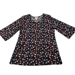 LuLaRoe Black Floral V-Neck 3/4 Sleeve Eden Top